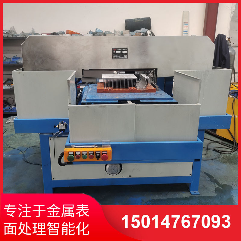 鋁(lv)材(cai)直(zhi)紋(wen)拉絲機生産(chan)供(gong)應