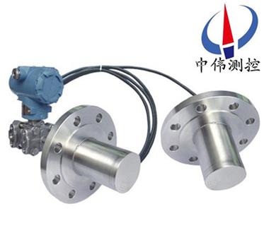 雙(shuang)挿灋(fa)蘭(lan)式液(ye)位(wei)變送器